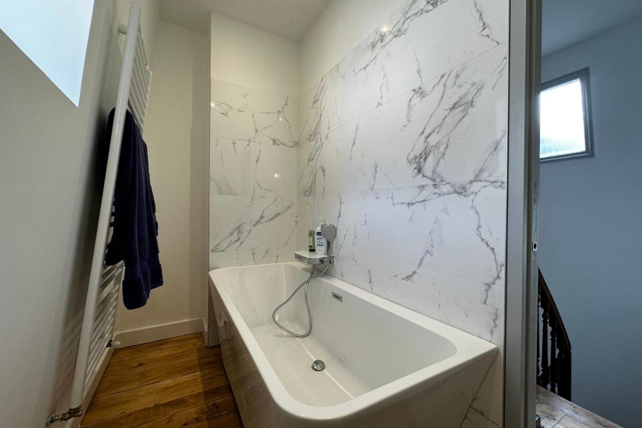 In The Beautiful Districts Of Tours A "Particular" With Great Comfort Villa Eksteriør bilde